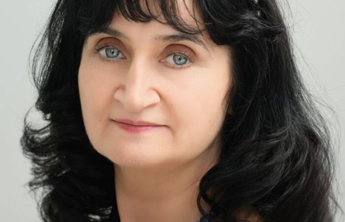 Dr Anna Wybraniec